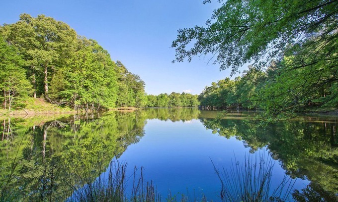 Rockmart Apartamento | Becks Lake Studio Fire Pit 3/4 mile to Silver Comet Trail near wedding venues