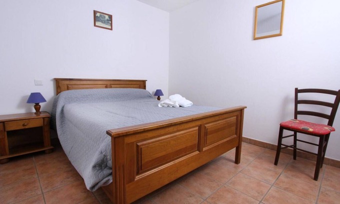 La Garde-Adhemar Cama Y Desayuno | Bed and Breakfast 'Annaïs' con piscina compartida, jardín compartido y Wi-Fi