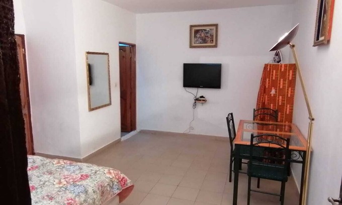 Grand Dakar Cama Y Desayuno | Bed and breakfast at Point E