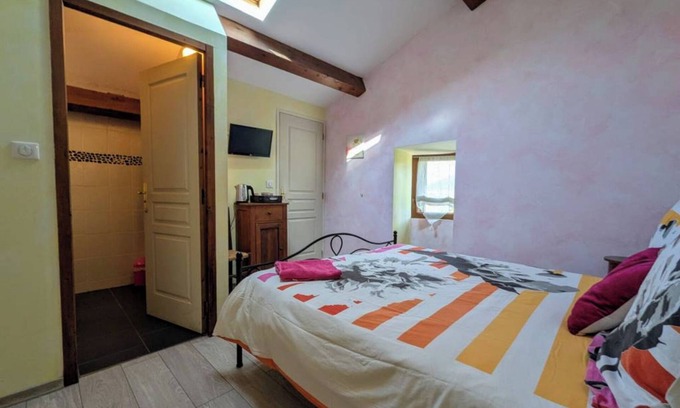 Mostuejouls Cama Y Desayuno | Bed and Breakfast 'Chambres D'hôtes - Endurme' con vistas a la montaña, Wi-Fi y aire acondicionado