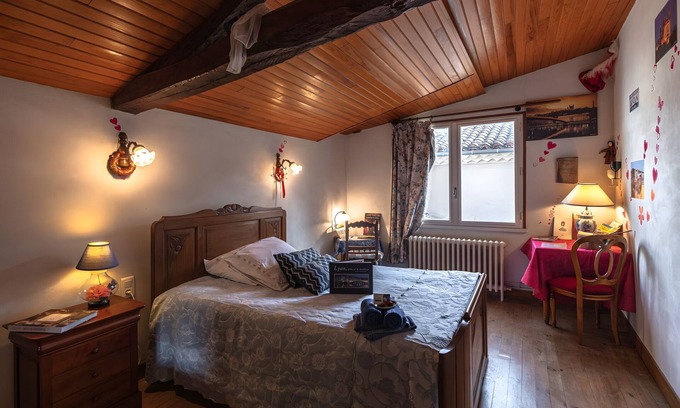 Puycasquier Cama Y Desayuno | Alojamiento y desayuno 'Dame De Coeur' con terraza compartida, jardín privado y Wi-Fi