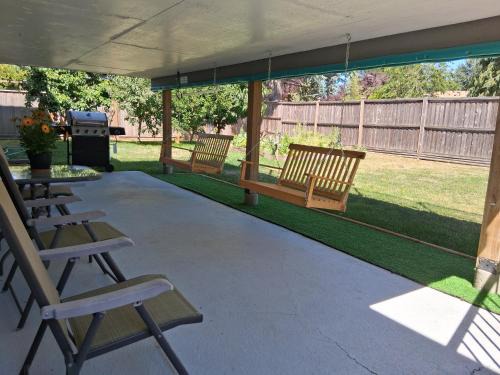 Saanich East Cama Y Desayuno | Bed and Breakfast near the University of Victoria