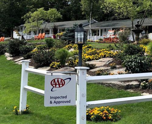Lincolnville Casa | Bed and Breakfast Perfect for a Romantic Getaway near Camden Hills State Park, Maine