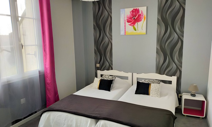 Montrichard Val de Cher Cama Y Desayuno | Bed and Breakfast 'Les Chambres Du Faubourg 2' con Jardín Privado y Wi-Fi