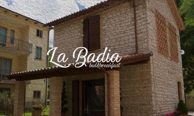 Chiaserna Cama Y Desayuno | Bed&breakfast La Badia