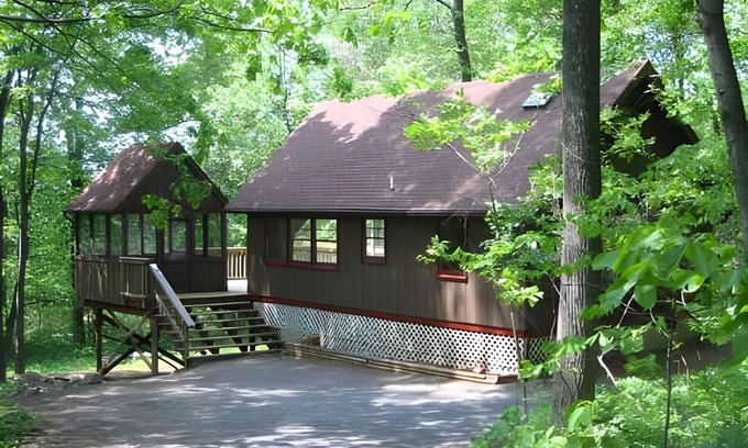Linden Cabina | Hot Tub Heaven # 6 - Cabaña de vacaciones en alquiler en Linden, Virginia
