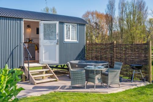 Louth Casa | Beggars Roost Hut