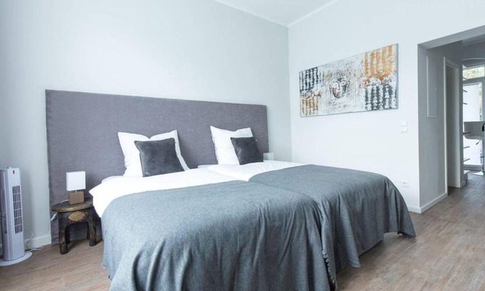 Siegburg Apartamento | BEJING · CHILLINGHOUSE # 2, 3 Min. vom ICE, NETFLIX; Balkon