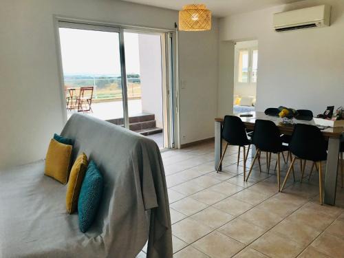 Peri Apartamento | Bel appartement dans villa à la campagne proche d’Ajaccio