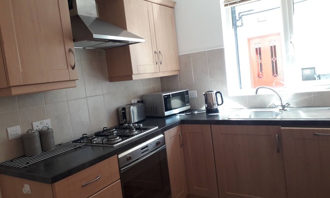 Belfast Apartamento | Base de Belfast para aventuras en el norte de Irlanda (estacionamiento seguro).