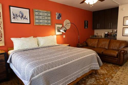 Eureka Springs Historic District Apartamento | Bella Paradiso 5 King Bed Studio Walk to Downtown