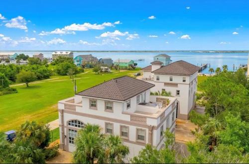 Ono Island Casa | Bella Villa Estate