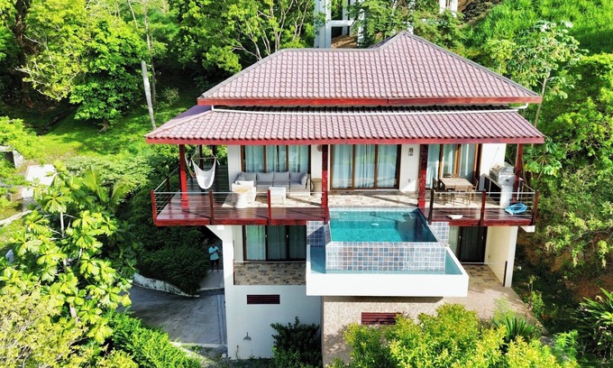 Pristine Bay Casa | Bella Vista @ Coral Views, French Harbor