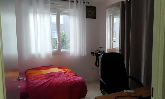 La Verriere Casa | Belle chambre dans une charmante et grande maison duplex neuve et bien aérée