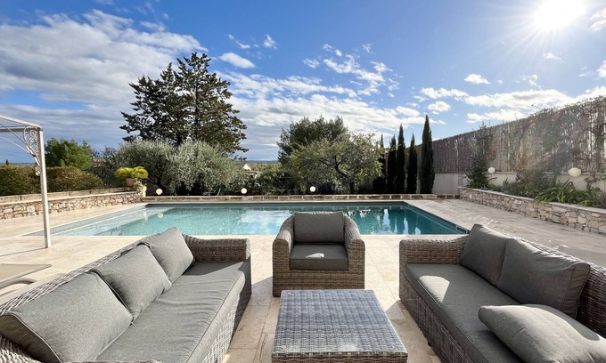 Garrigues-Sainte-Eulalie Casa | Belle Maison au Calme Avec Piscine à Louer 10 Minutes Uzes