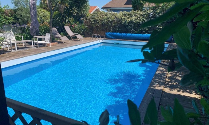 Villenave-d'Ornon Villa | Belle Villa, 4 Chambres, Grande Piscine Privée, Bordeaux-villenave, Bien Située