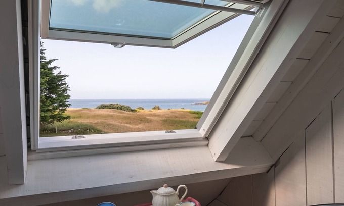 Tregunc Apartamento | Belle Vue Mer by Interhome