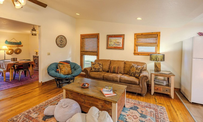 Fort Collins Otro | Bellvue Hideaway: Adventure & Calm Near Fort Collins!