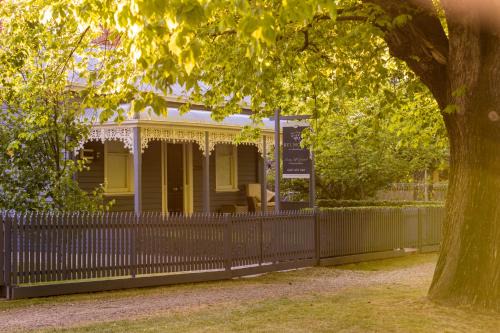 Beechworth Casa | Belmont at Beechworth 2 bedrooms, 2 bathrooms, 2 couples