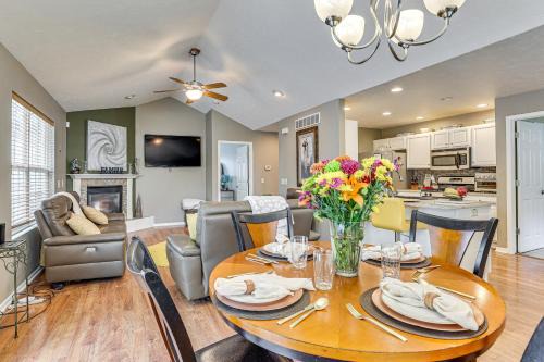 Beloit Casa | Beloit Home with Deck 3 Mi to Health System Campus