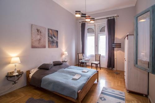 Miskolc Apartamento | Belvárosi Vintage Apartman a sétálóutcán
