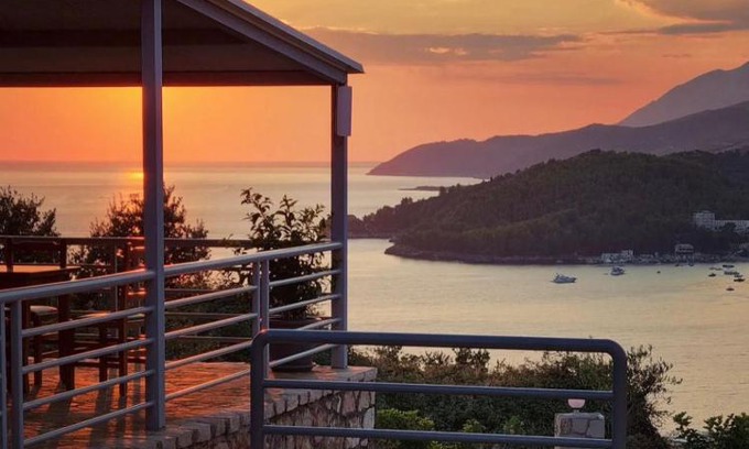 Himare Apartamento | Belvedere Hotel & Suites