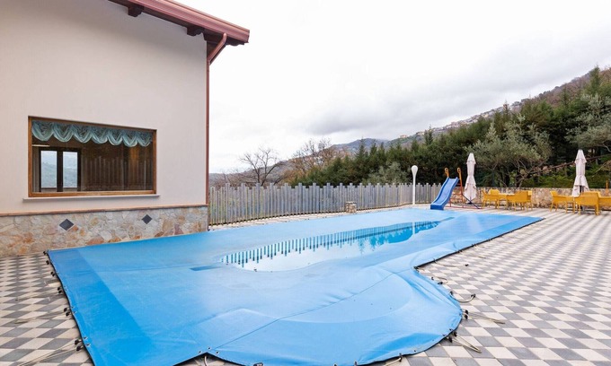 San Mango d'Aquino Villa | Villa con vista al valle en San Mango D "aquino con jacuzzi