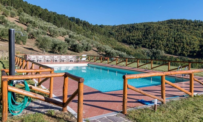 Dicomano Casa | Casa de vacaciones en Dicomano con piscina privada