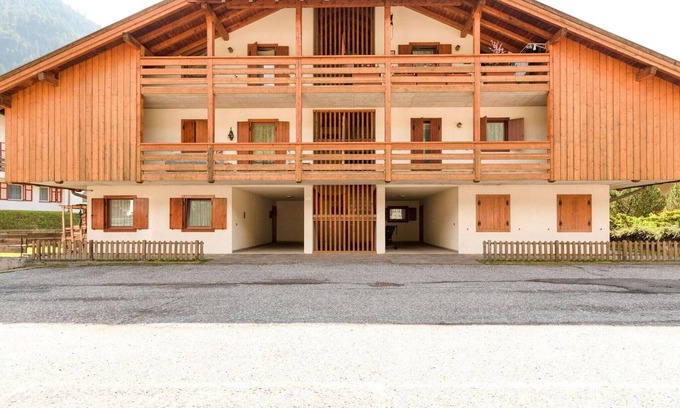 Pera Chalet De Esquí | Espacioso chalet con jardín cerca de la zona de esquí en el Tirol
