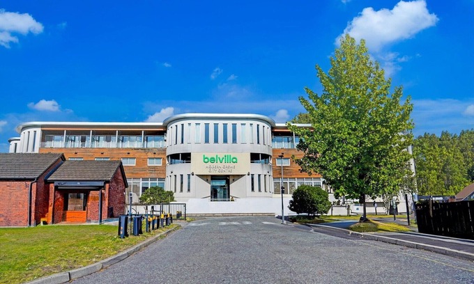 Crewe Apartamento | Belvilla Crewe City Centre Hotel | Family room 4