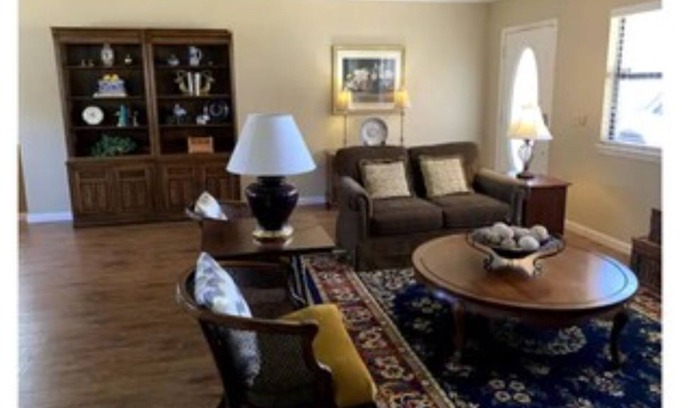 Maysville Casa | Bentonville area Beautiful Lakefront Property