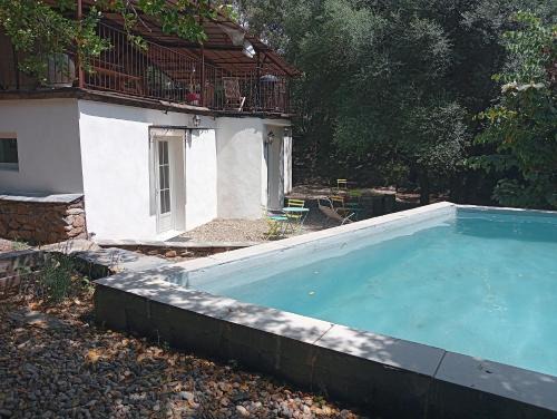 Oletta Casa | Berbi Rosse