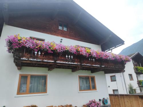 Neustift Im Stubaital Apartamento | Berghaus Martin
