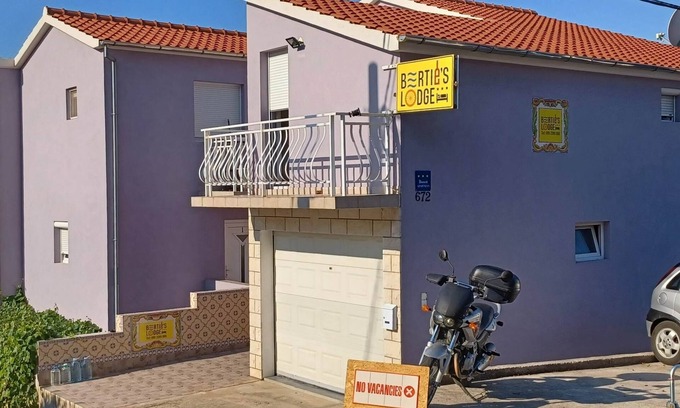 Brna Apartamento | Bertie's Lodge
