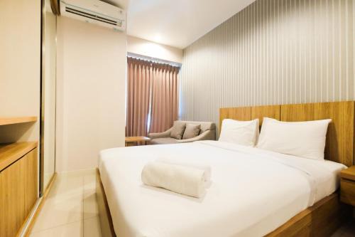 Bekasi Barat Apartamento | Best Furnished Studio Grand Kamala Lagoon Apartment By Travelio