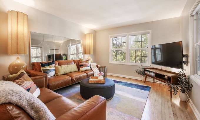 Downtown Salt Lake City Casa | BEST LOCATION DOWNTOWN, DESIGNER FURNISHINGS