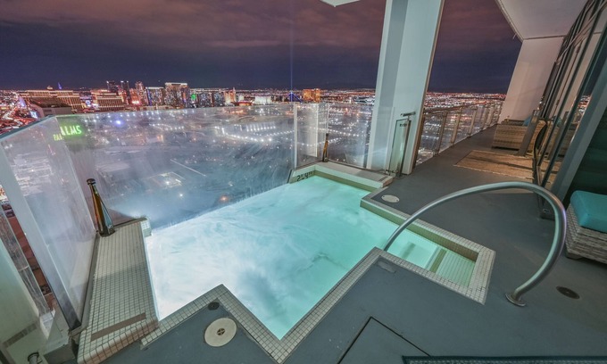 Las Vegas Apartamento | Best View In Las Vegas! Over 500 FEET IN THE AIR!!
