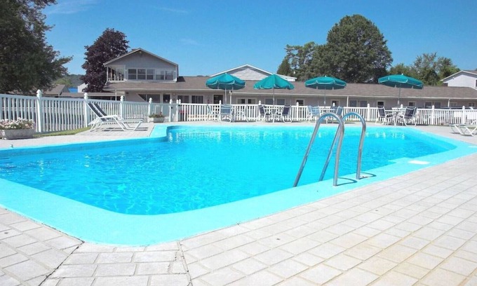 Bennington Casa | Best Western Bennington - Deluxe King Bed #4