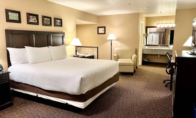 Fortuna Hotel | Best Western Country Inn