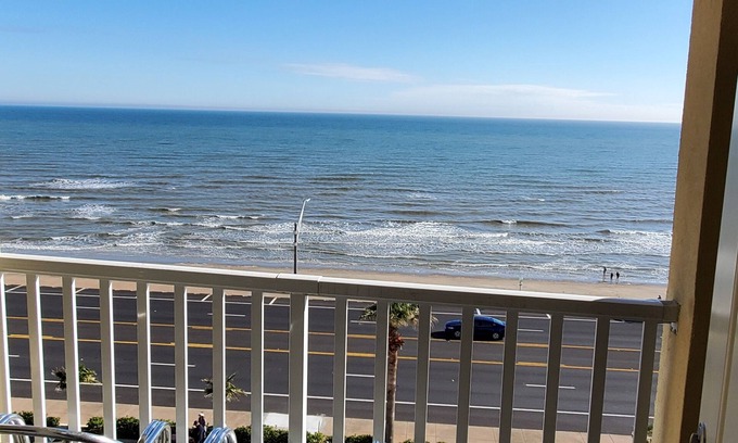 Galveston Hotel | Best Western Plus Galveston Suites
