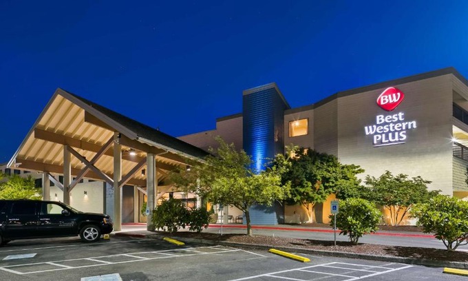 Silverdale Hotel | Best Western Plus Silverdale Beach Hotel