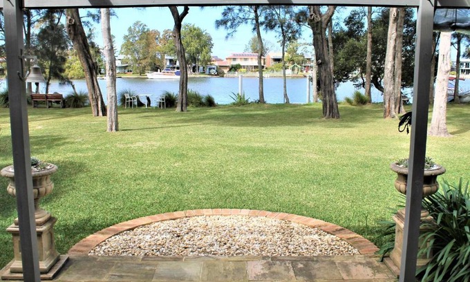 Dora Creek Casa | Between Waters at Dora Creek