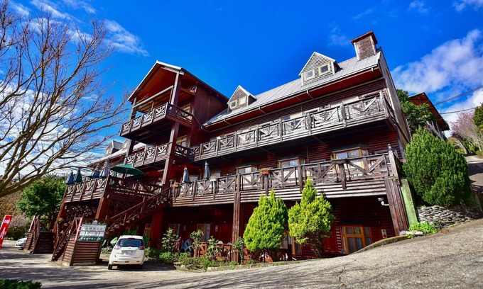 Ren'ai Casa | Beverly B&B