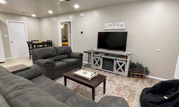 Ada Apartamento | Bewitching and Clean- 2 Bedroom Duplex
