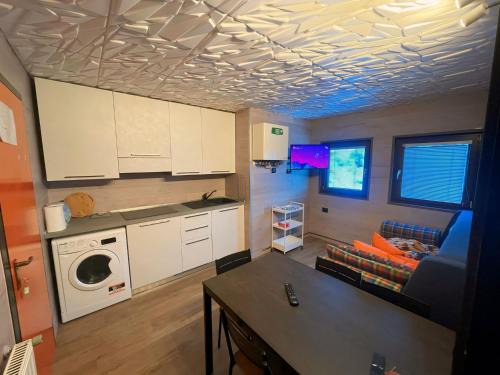 Passo del Tonale Apartamento | Biancaneve - 300 Metri dalle Piste, Free Parking e Wi-Fi