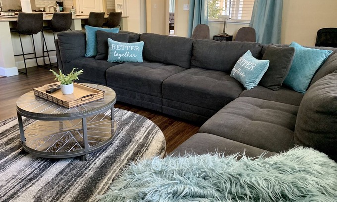 Folsom Casa | Big, Bright Bidwell Beauty in Folsom