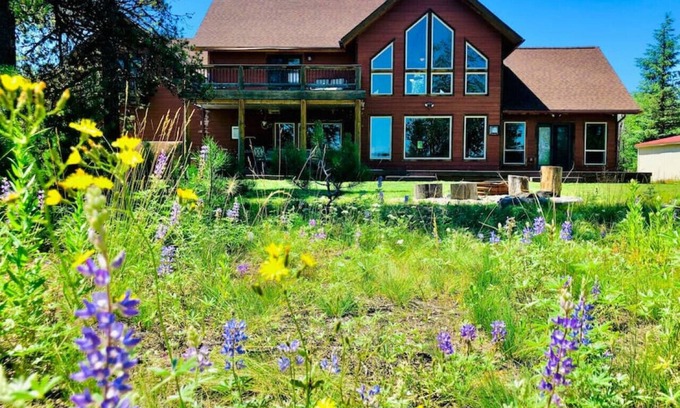 Donnelly Cabina | Hermosa cabaña de 5 habitaciones con bañera de hidromasaje. Cerca de Cascade Lake y Tamarack Resort