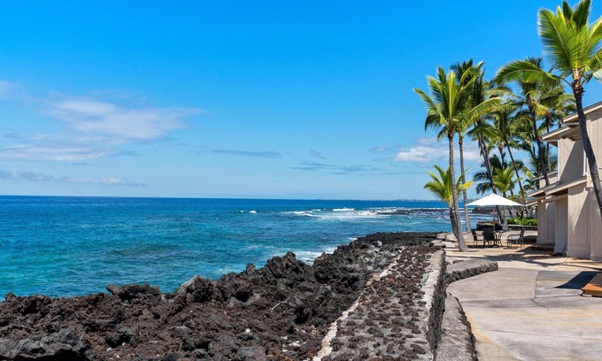 Kahaluu Bay Condominio | Big Island Keauhou Surf & Racquet 181 2 Bedroom Townhouse