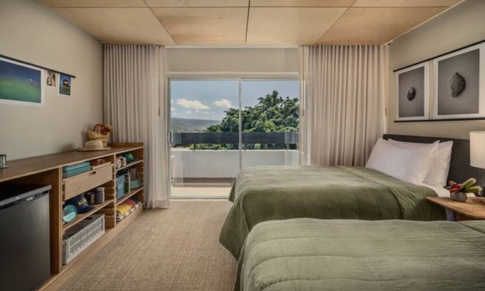 Historic Kailua Village Casa | Bikes by Day, Stars by Night—Island-Modern Stay with Pool & Perks l 2 Rooms