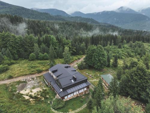 Snidavka Hotel | Bilyi Slon Gadzhyna